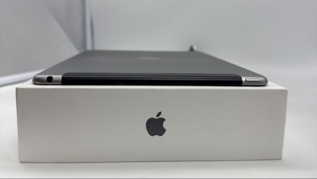 iPad Air 第2世代 128GB Wi-Fi