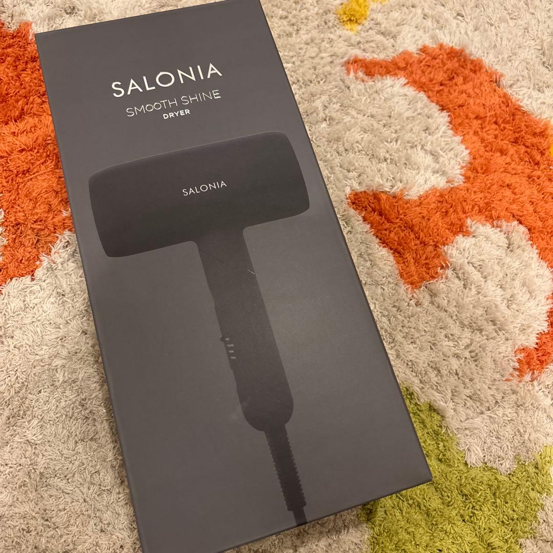 サロニア　スムースシャイン　ドライヤー　ブラック