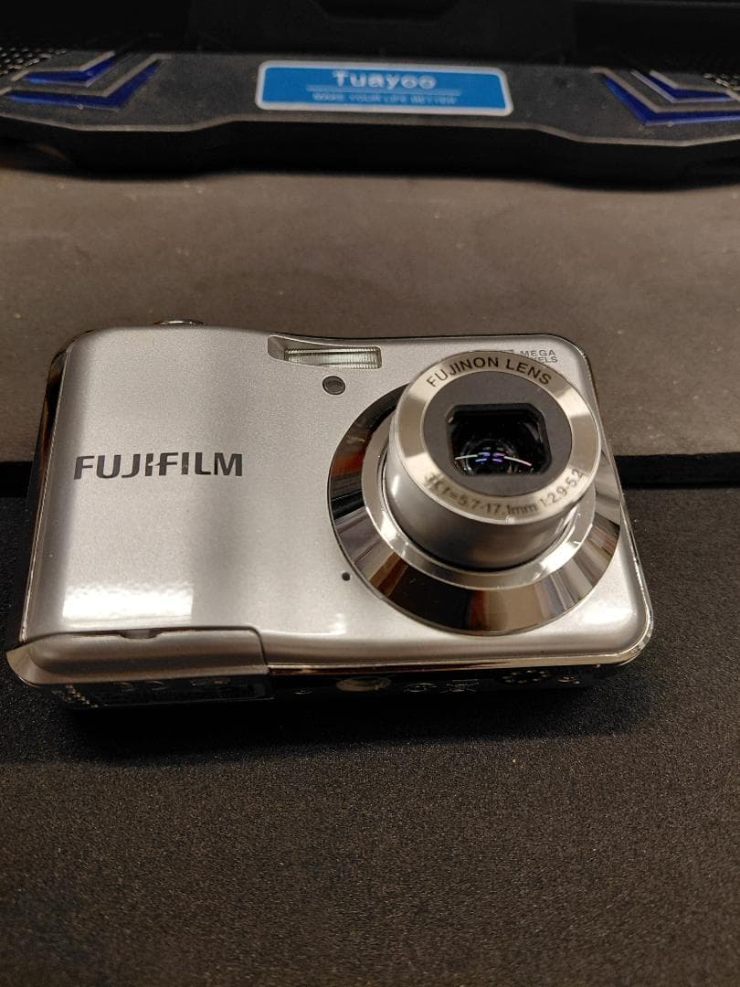 【美品】オールドコンデジFUJIFILM FinePix AV230 デジカメ
