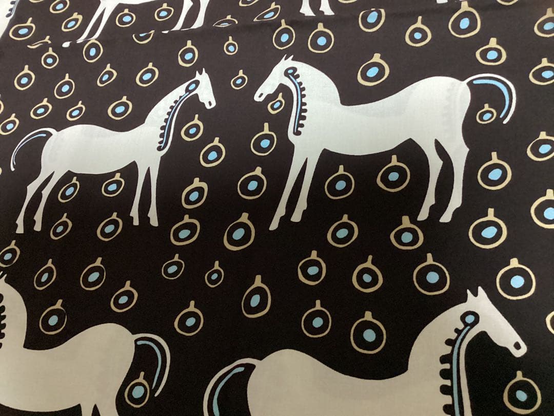 マリメッコ＊ムスタタンマ＊生地＊