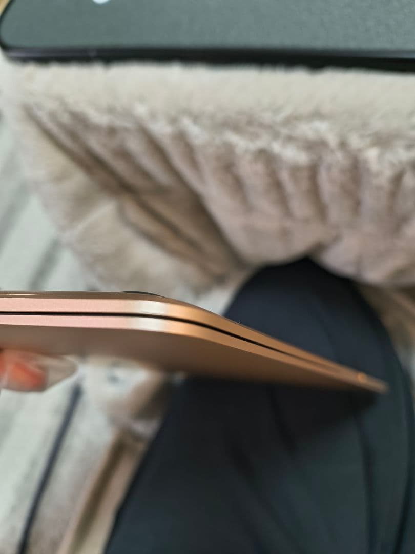 【極美品】MacBook Air2020 8GB ストレージ256GB ゴールド