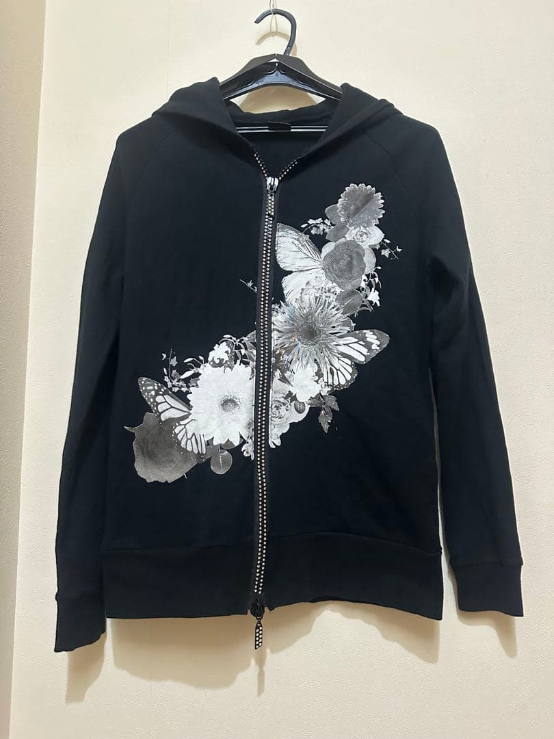The Raid. 限定数量スワロフスキージップパーカー　ブラック 花と蝶