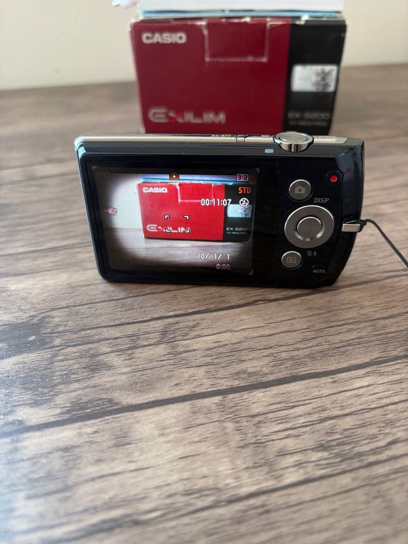 ジャンク CASIO EXILIM EX-S200 カシオ デジカメ