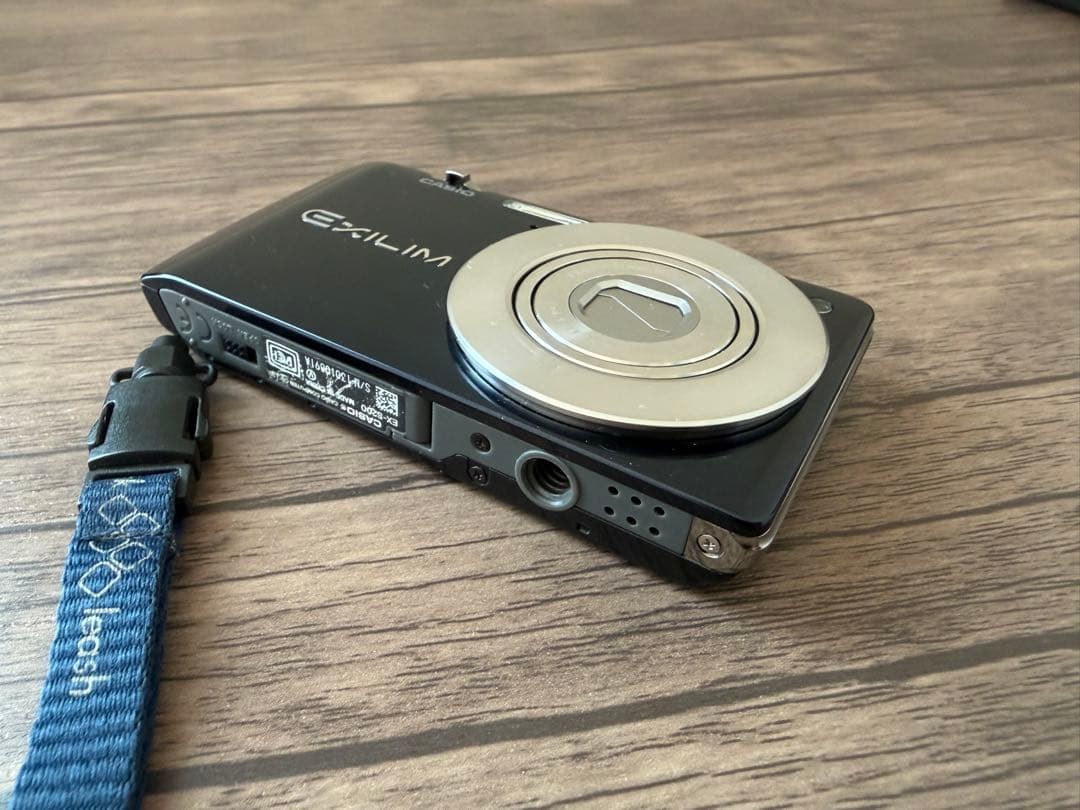 ジャンク CASIO EXILIM EX-S200 カシオ デジカメ