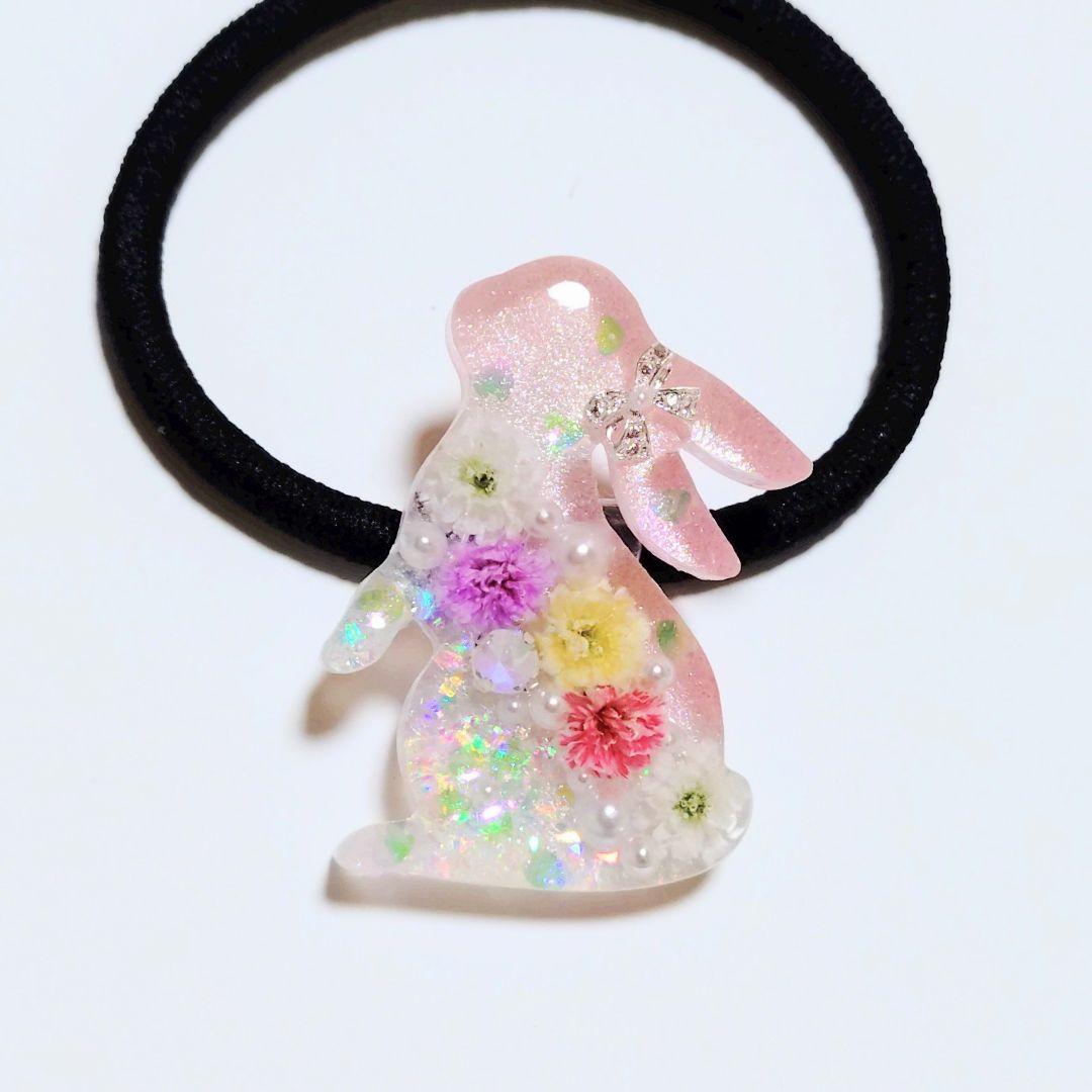 No.411　レジン ヘアゴム マグネット ピンバッジ 桜うさぎ透け感あり
