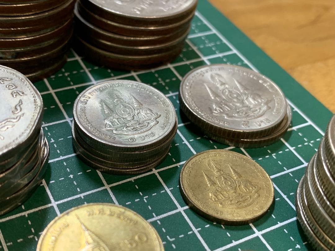 タイ　記念硬貨　旧硬貨　サタン　バーツ　　まとめ売り