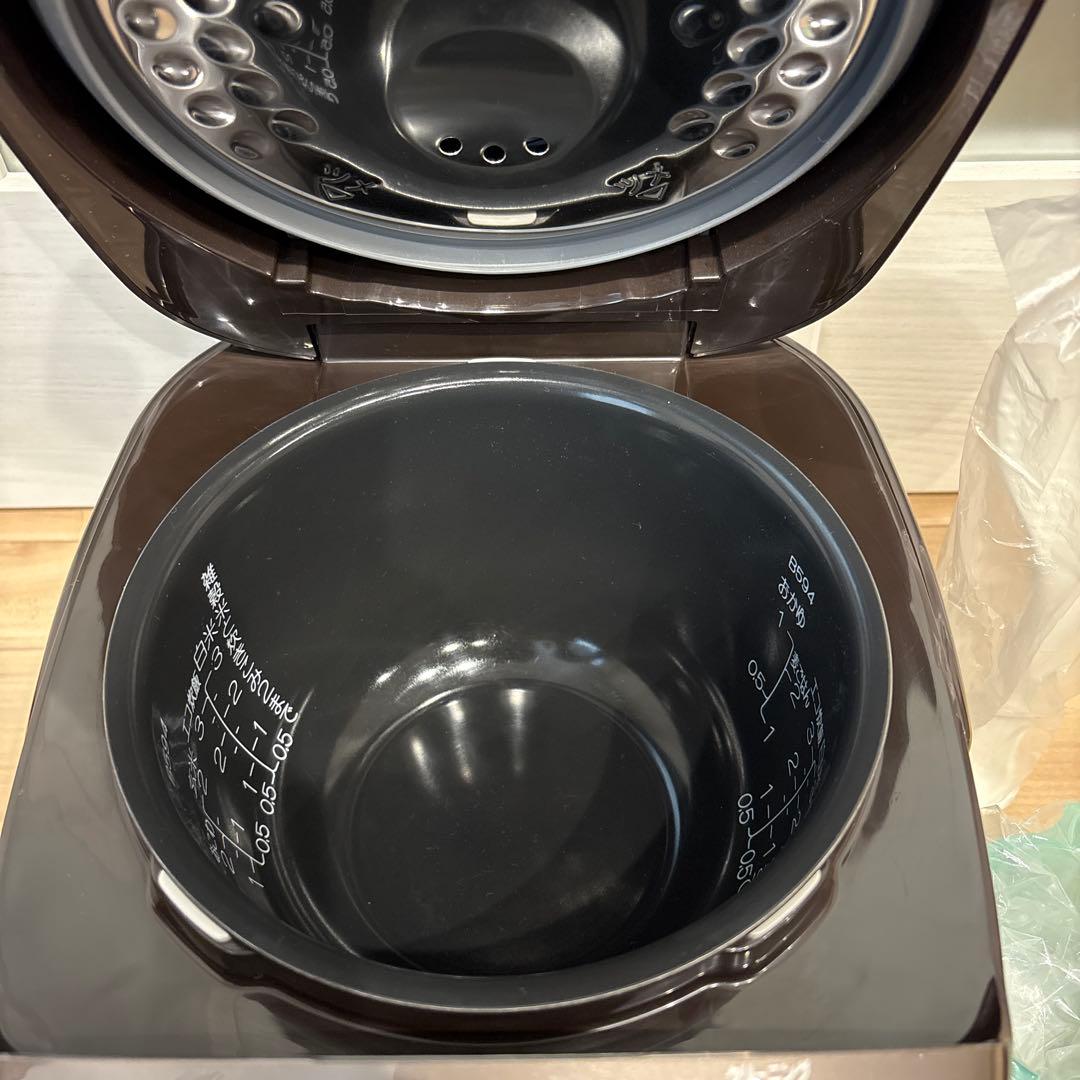 【未使用訳あり】象印 炊飯器 NP-GW05 IH式 0.54L 補修有