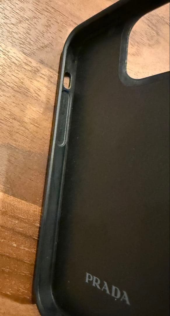 PRADA サフィアーノレザー iPhoneケース 13mini ブラック