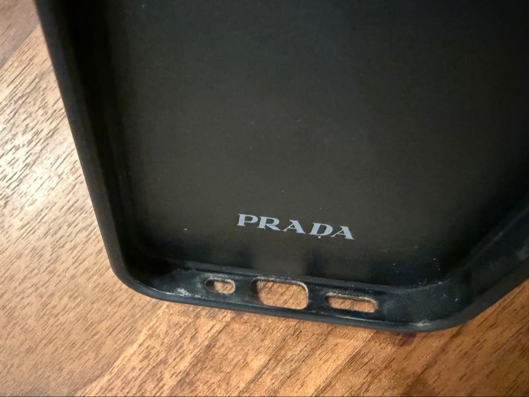 PRADA サフィアーノレザー iPhoneケース 13mini ブラック