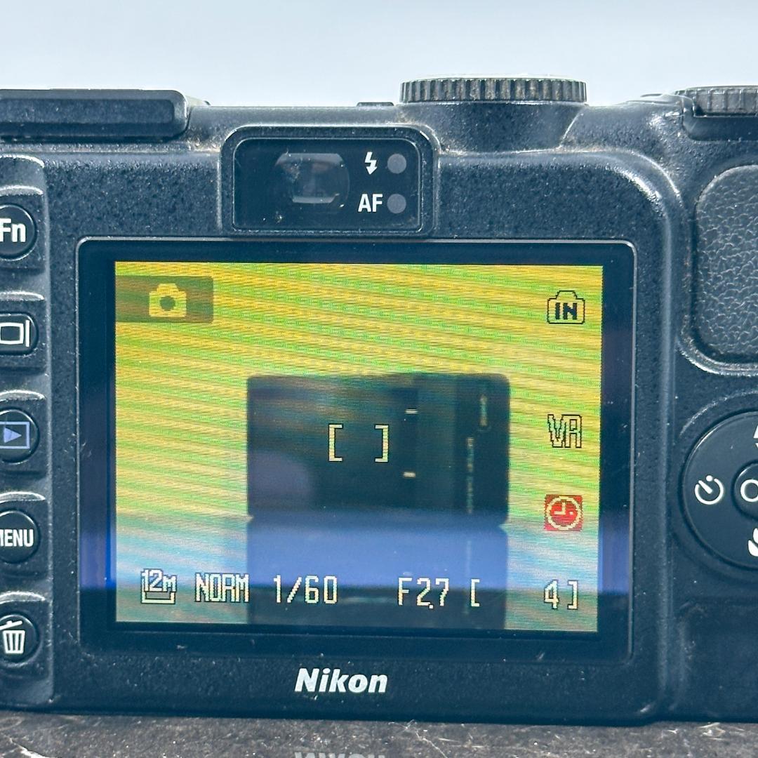 Nikon COOLPIX P5100 コンパクトデジタルカメラ