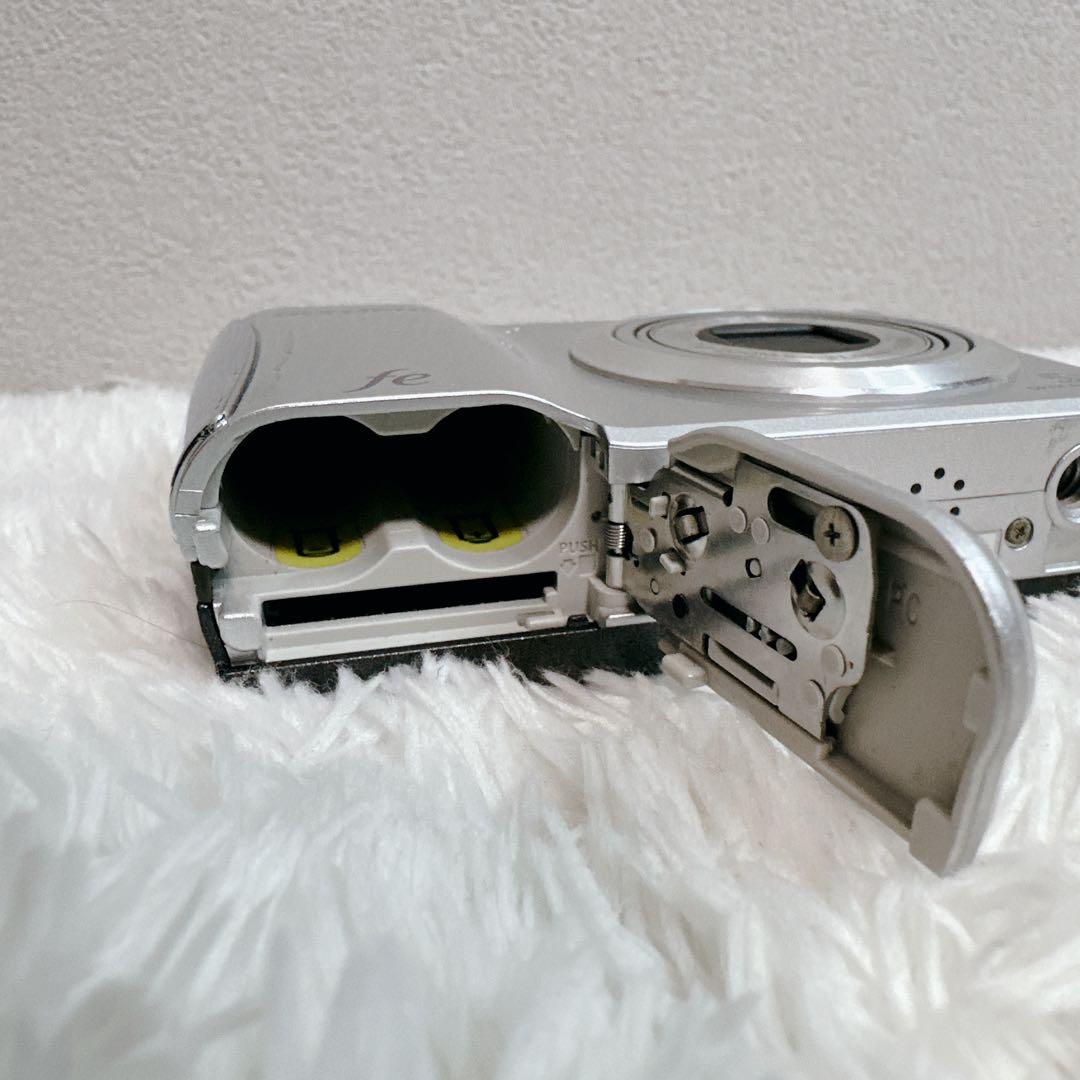 乾電池式 OLYMPUS コンデジ FE-47 オリンパス オールドカメラ