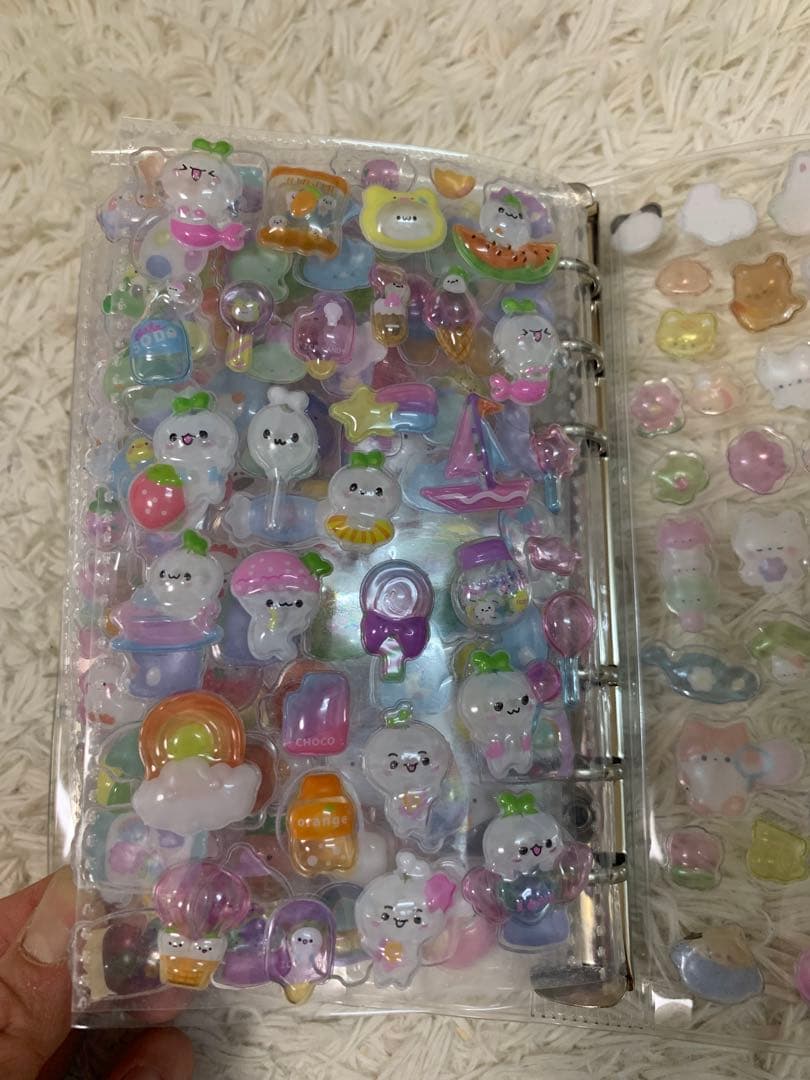 シール帳　完成品　カラフルキャラクターシールセット