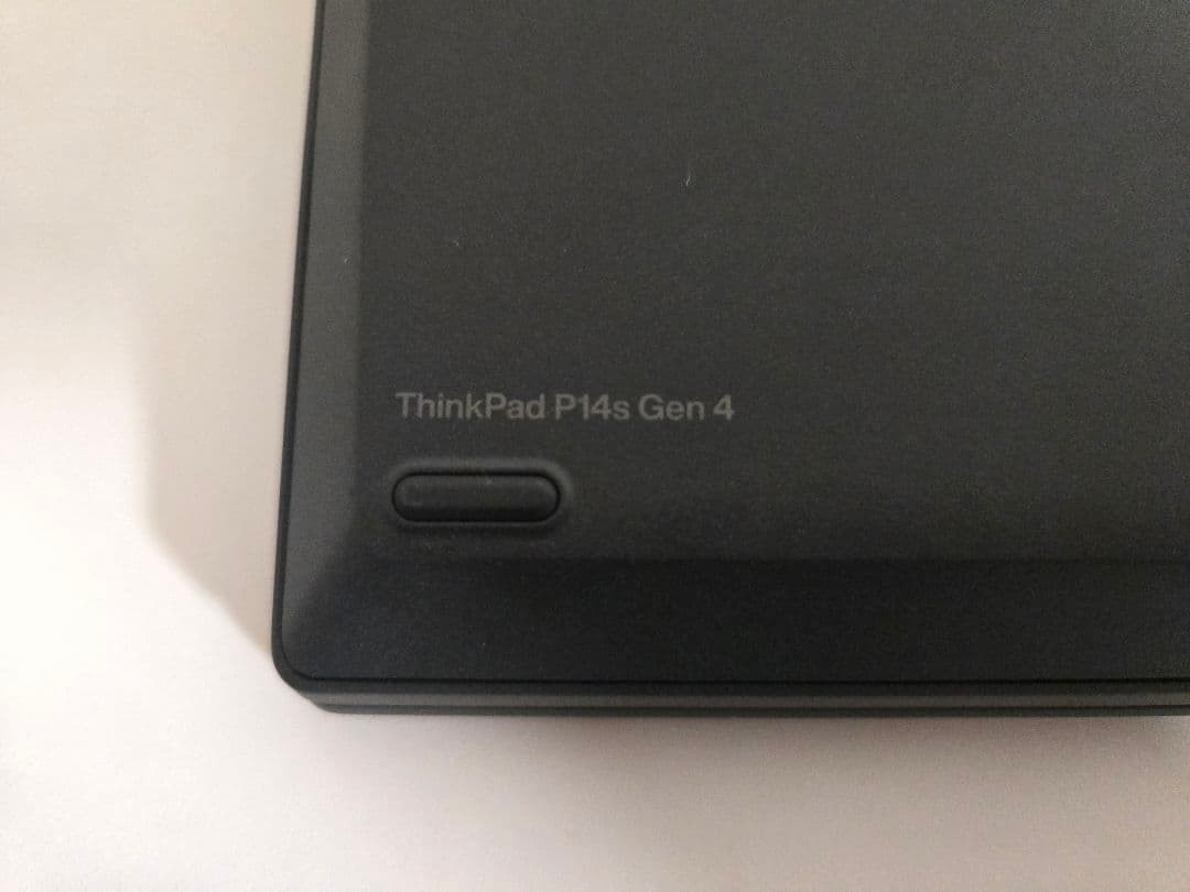 ThinkPad P14s Gen4 1360P 32GB US配列 RTX搭載