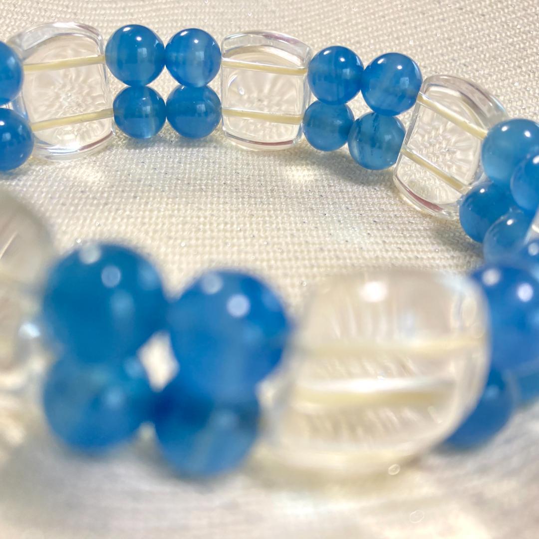 4000円引きです！【輝く癒しの刻】ブルーカルサイト 天然石バングル