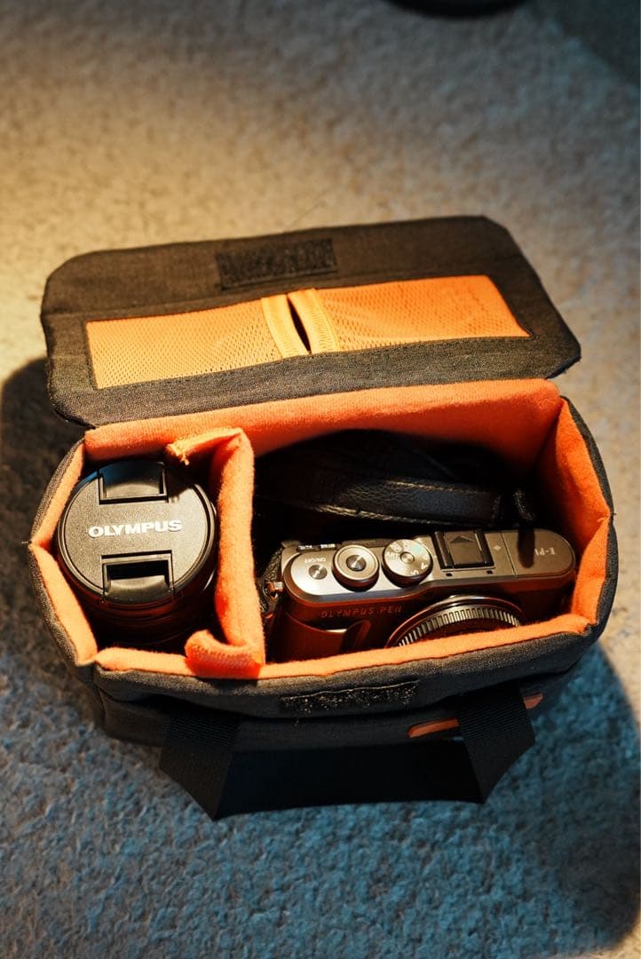OLYMPUS PEN E-PL10 ブラック　レンズ2個セット