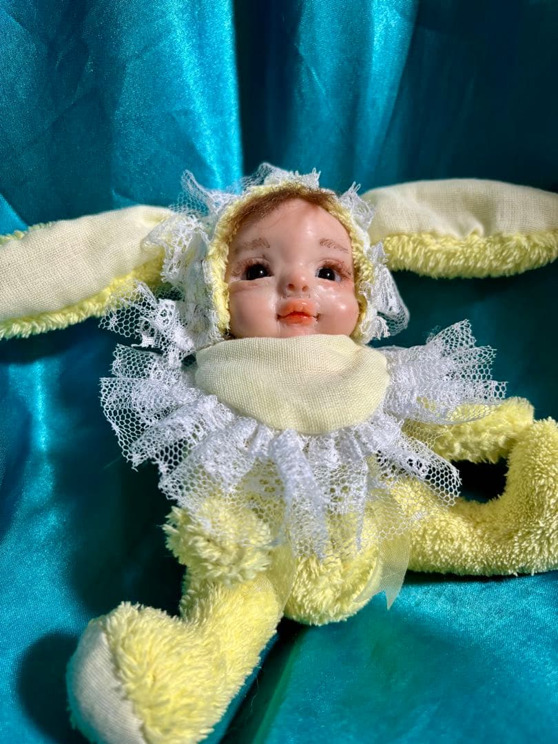 ハンドメイド　樹脂粘土ベビー　イエローレースの子　OOAK 創作人形　一点物