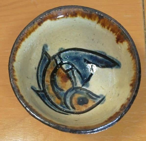 人間国宝 金城次郎 壷屋焼 ぐい呑(魚紋) 栞 共箱 美品 壺屋焼 やちむん