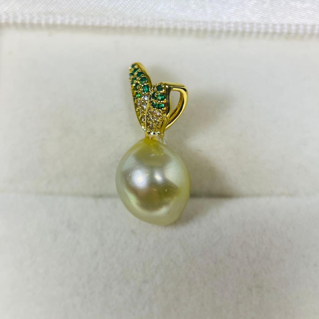 白蝶真珠ネックレス　南洋ゴールデンパール　本真珠 茶金 ペンダント 12mm