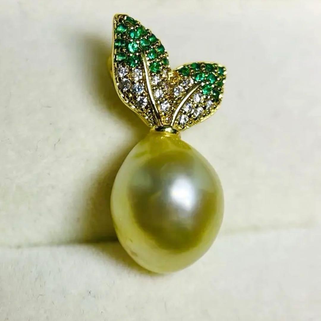 白蝶真珠ネックレス　南洋ゴールデンパール　本真珠 茶金 ペンダント 12mm