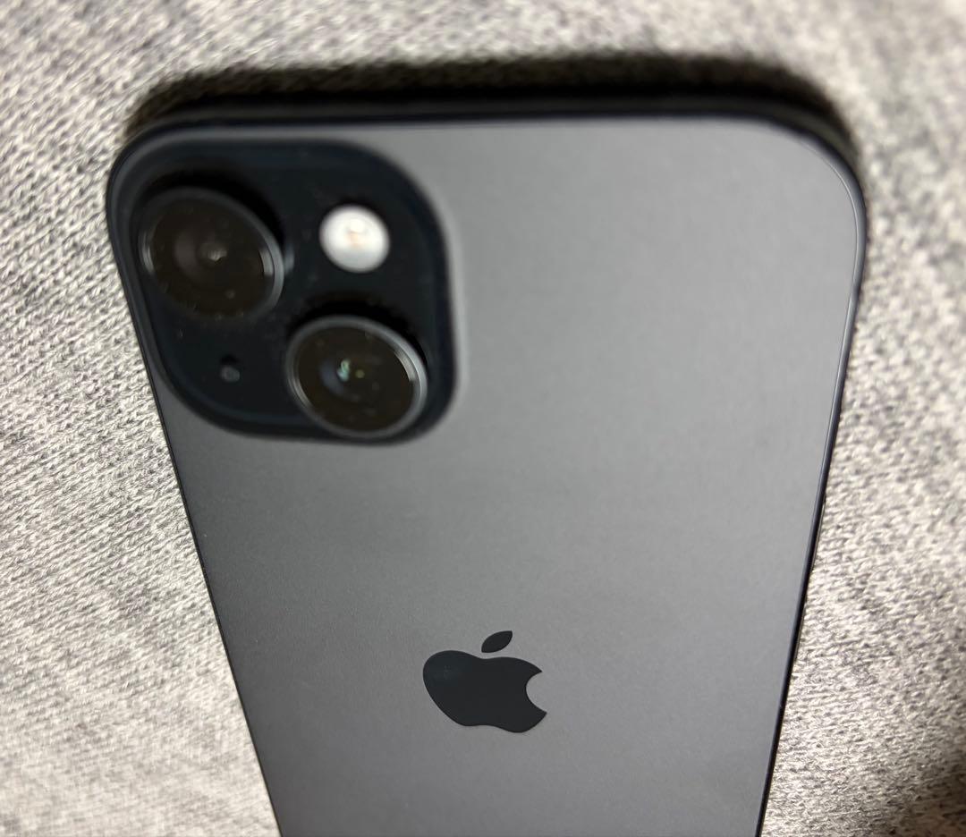 Apple iPhone 15 ブラック(美品) SIMフリー