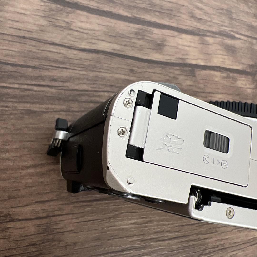 261189OLYMPUS ミラーレス一眼 PEN E-PL9 ボディー