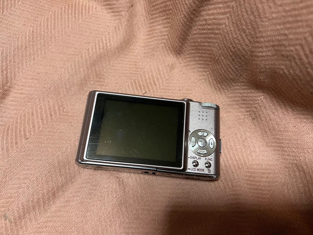 Panasonic パナソニック　LUMIX DMC-FX30 デジタルカメラ