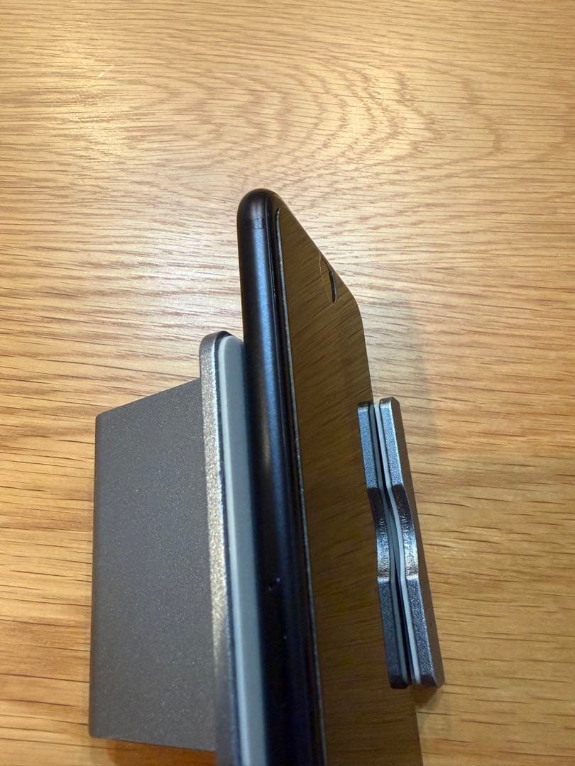 Apple iPhone SE2 64GBブラック