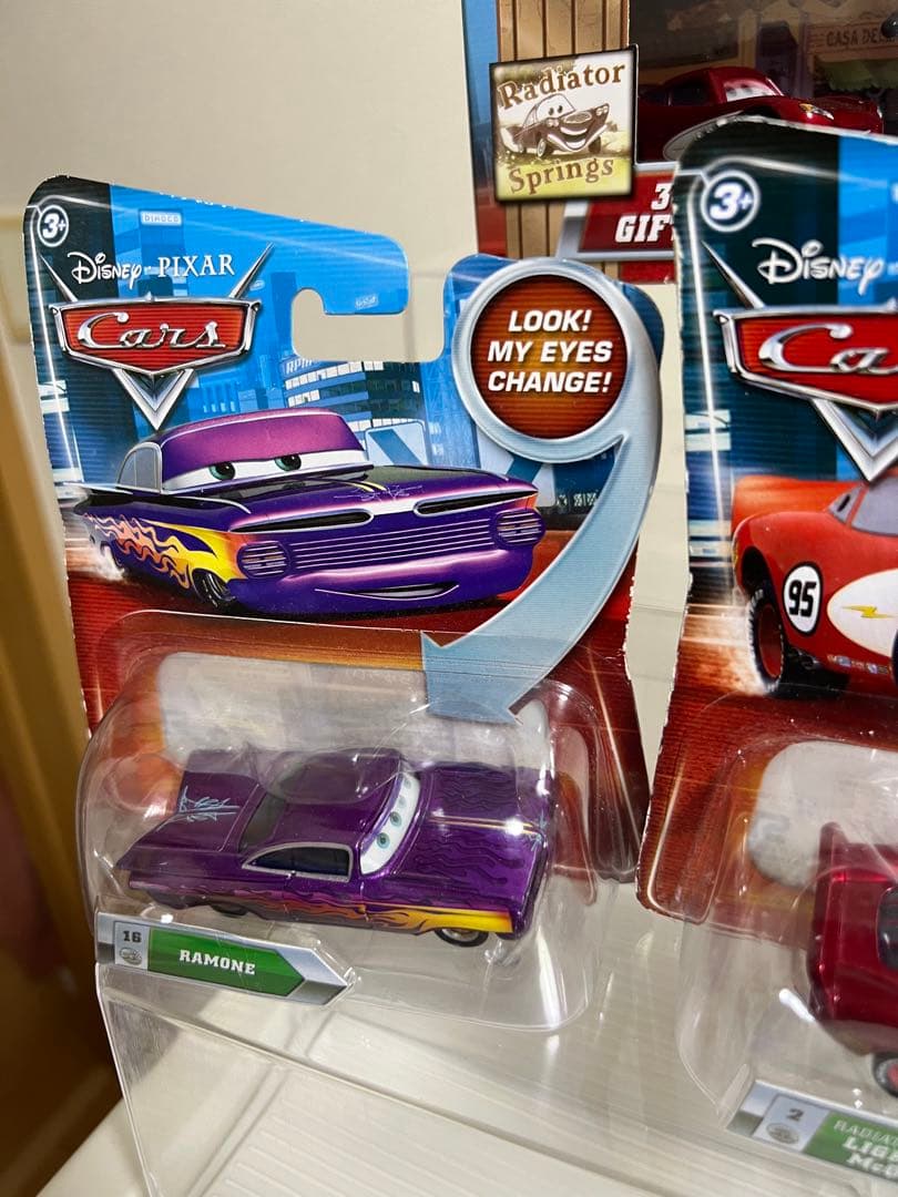 カーズ、マテル、BERT、マッティ、マックィーン、ラモーン、メーターアイチェンジ