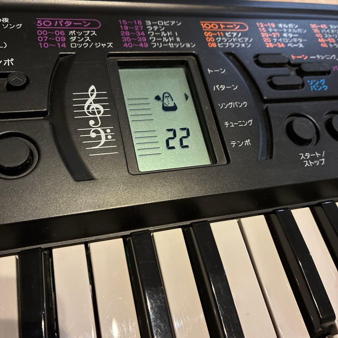 CASIO SA-76 ミニキーボード. ACアダプター付き
