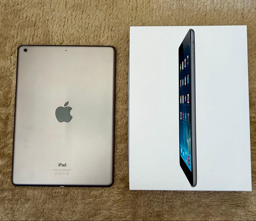 【送料無料】 iPad　A1474　D785FD/A　16GB