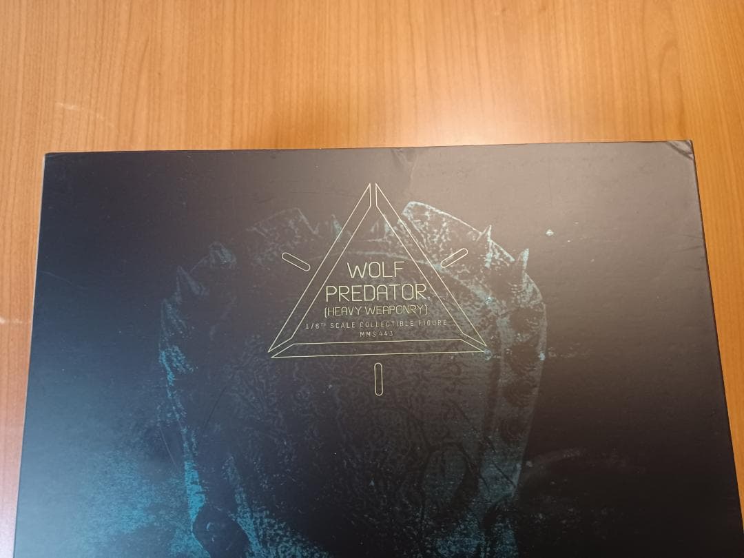 【未使用】ウルフプレデター ホットトイズ 重装備版 AVP 本体美品