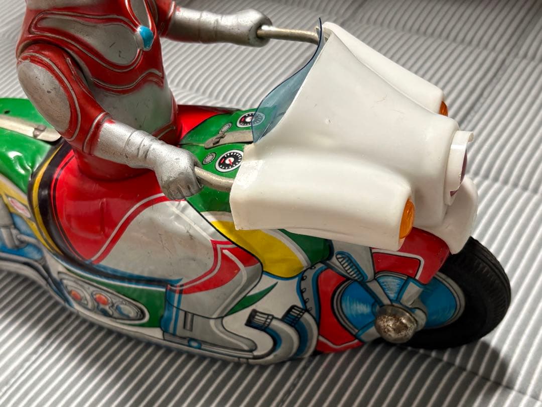帰ってきたウルトラマン ブリキ
