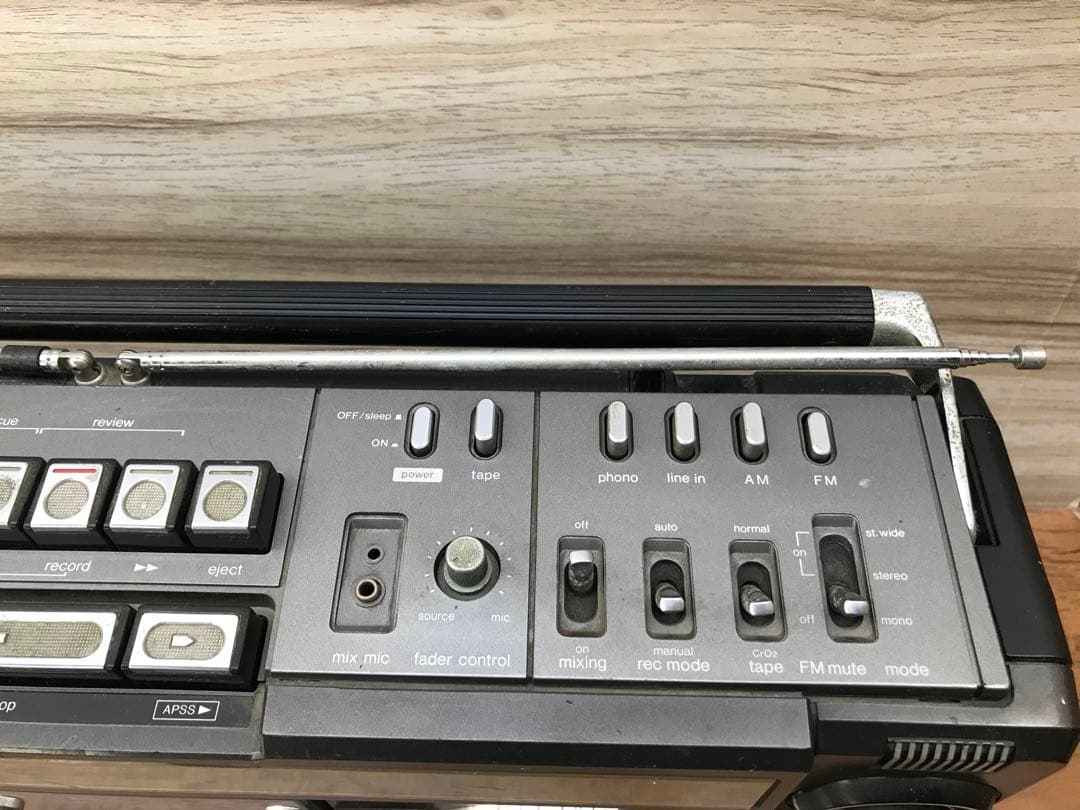 ラジカセSHARP [THE SEARCHER GF-303SB](F43)