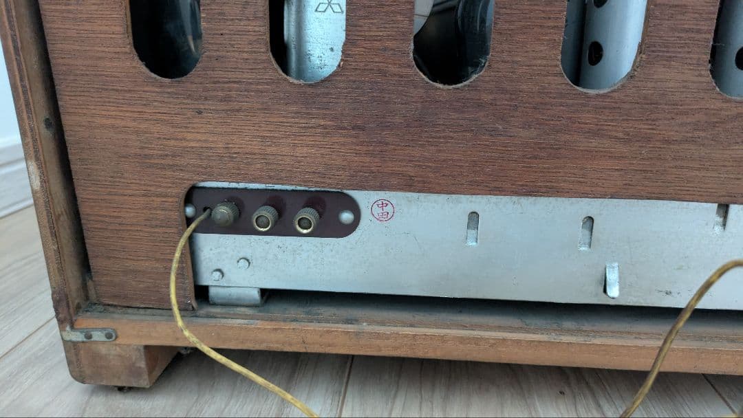 昭和レトロ　三菱　真空管ラジオ　ジャンク品