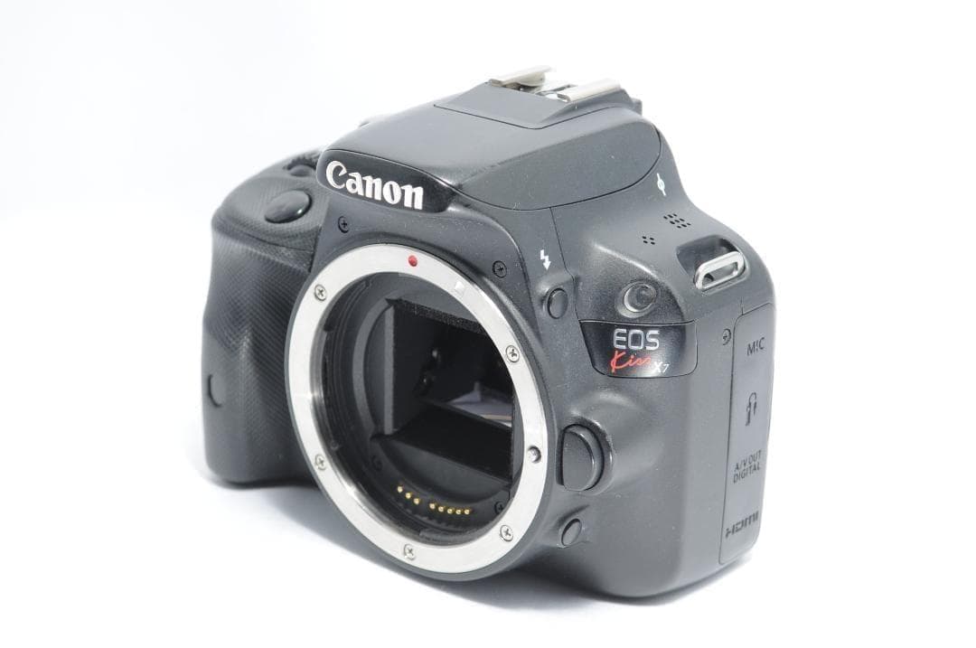 【訳あり品】Canon Kiss X7✨小型軽量で届いてすぐに使える