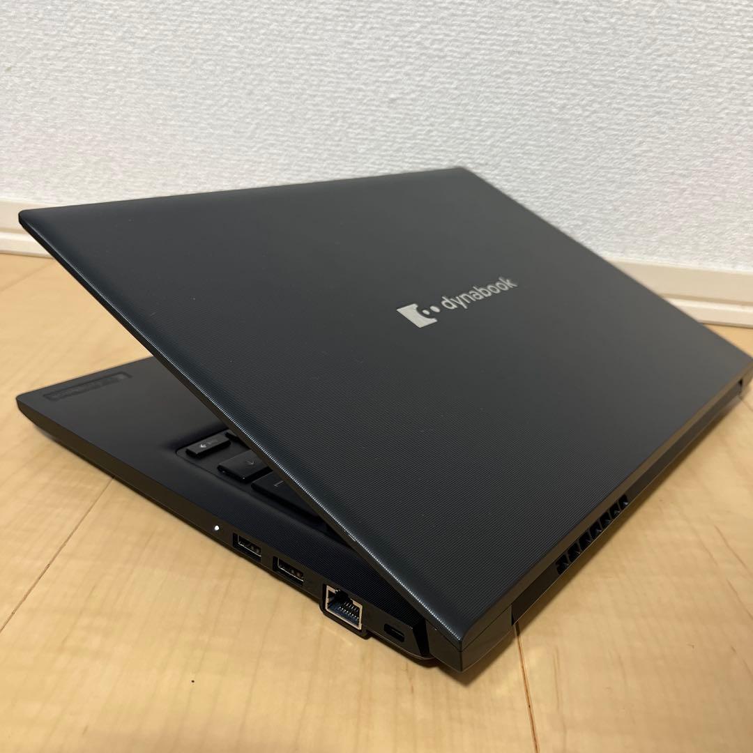 Core i5 第8世代 新品SSD Dynabook ノートパソコン