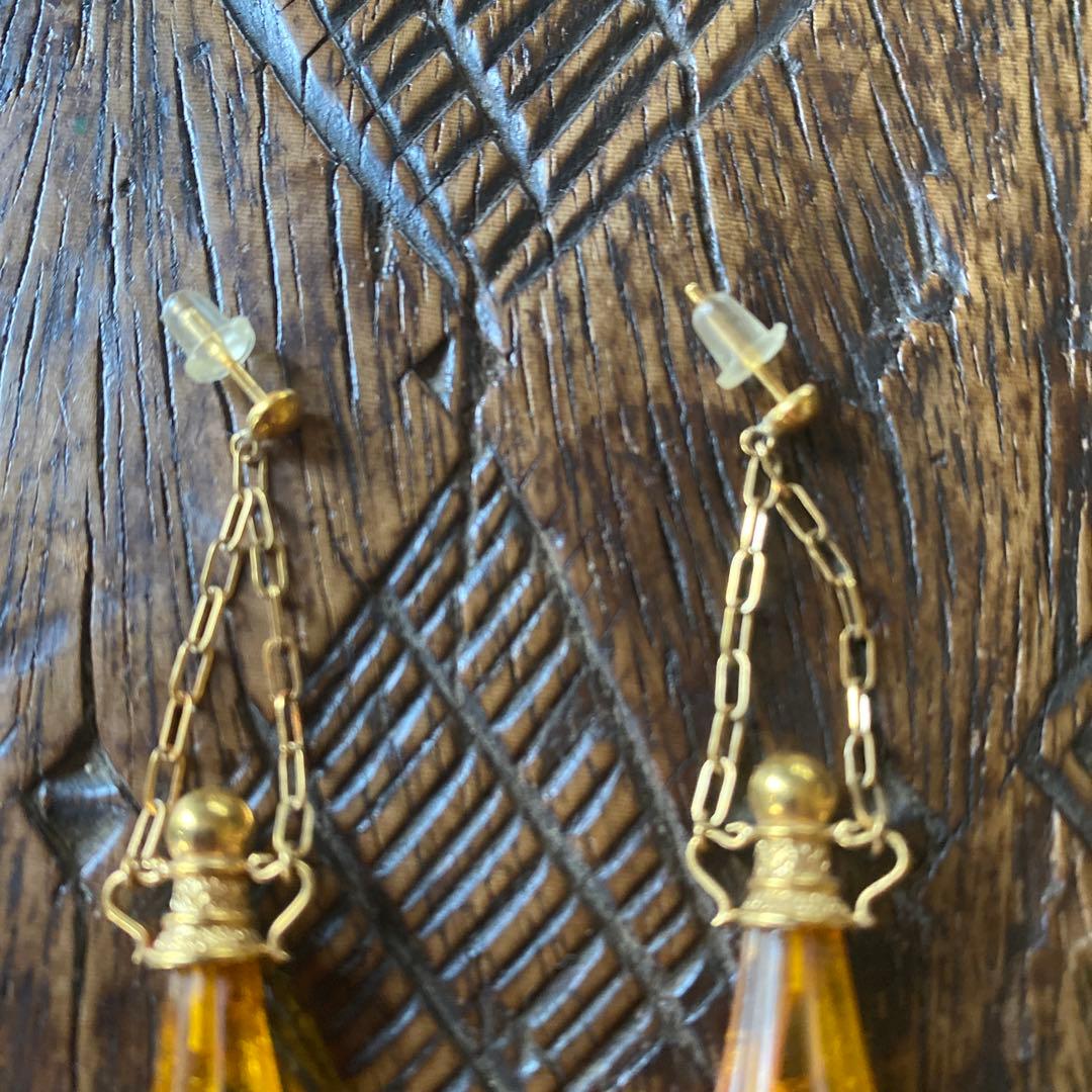 アンバー琥珀のアンフォラピアス　古代壺型ピアス18k