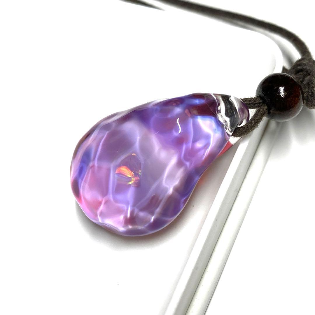 【一点物】優美なガラス細工 ペンダント 水面 パープル