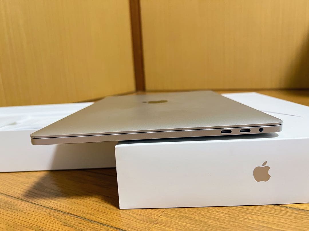 MacBook Pro 13インチ i5 3.1GHz/512GB/8GB