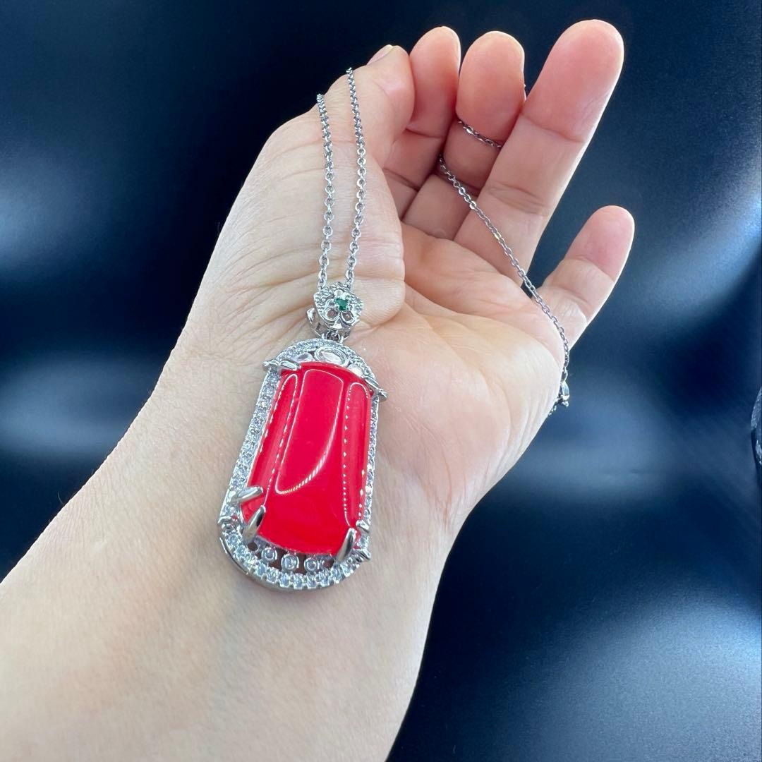 天然　カーネリアン（薄い赤瑪瑙）の無事牌スタイルネックレス ジュリコニア入り