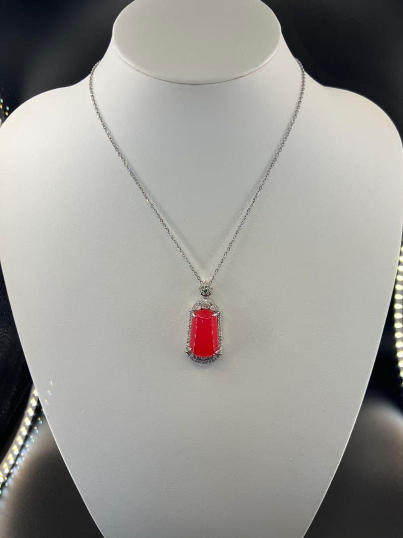 天然　カーネリアン（薄い赤瑪瑙）の無事牌スタイルネックレス ジュリコニア入り