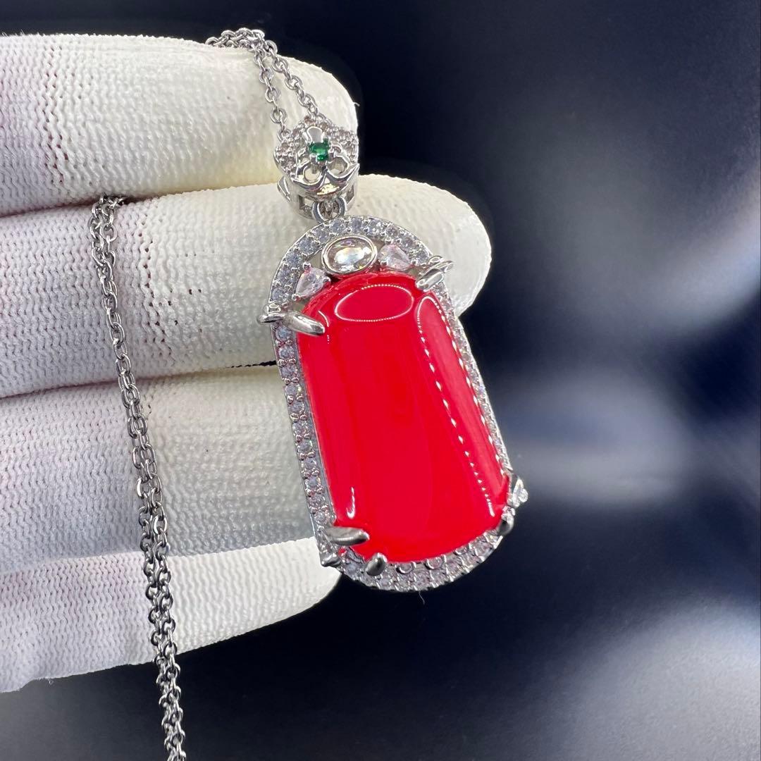 天然　カーネリアン（薄い赤瑪瑙）の無事牌スタイルネックレス ジュリコニア入り