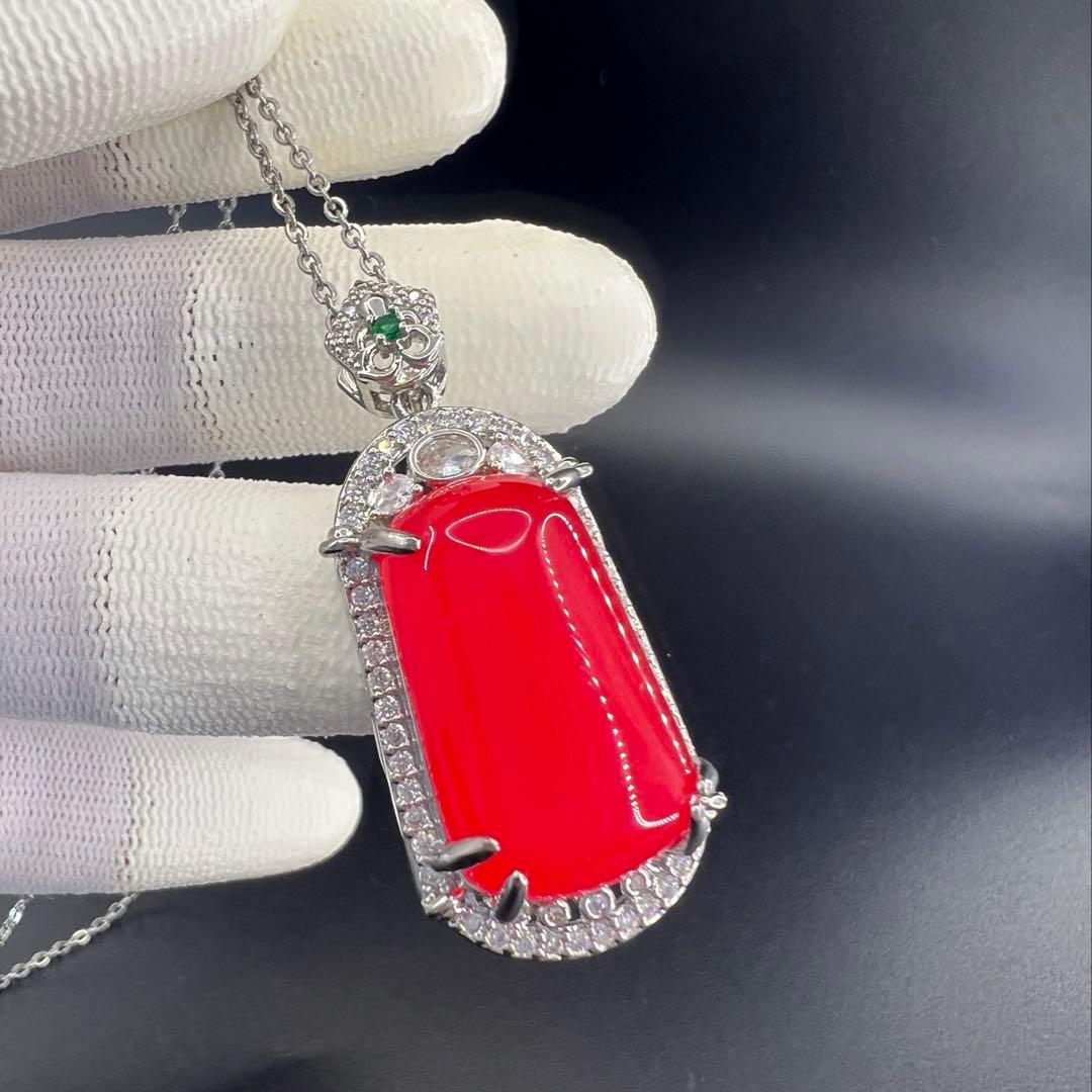 天然　カーネリアン（薄い赤瑪瑙）の無事牌スタイルネックレス ジュリコニア入り