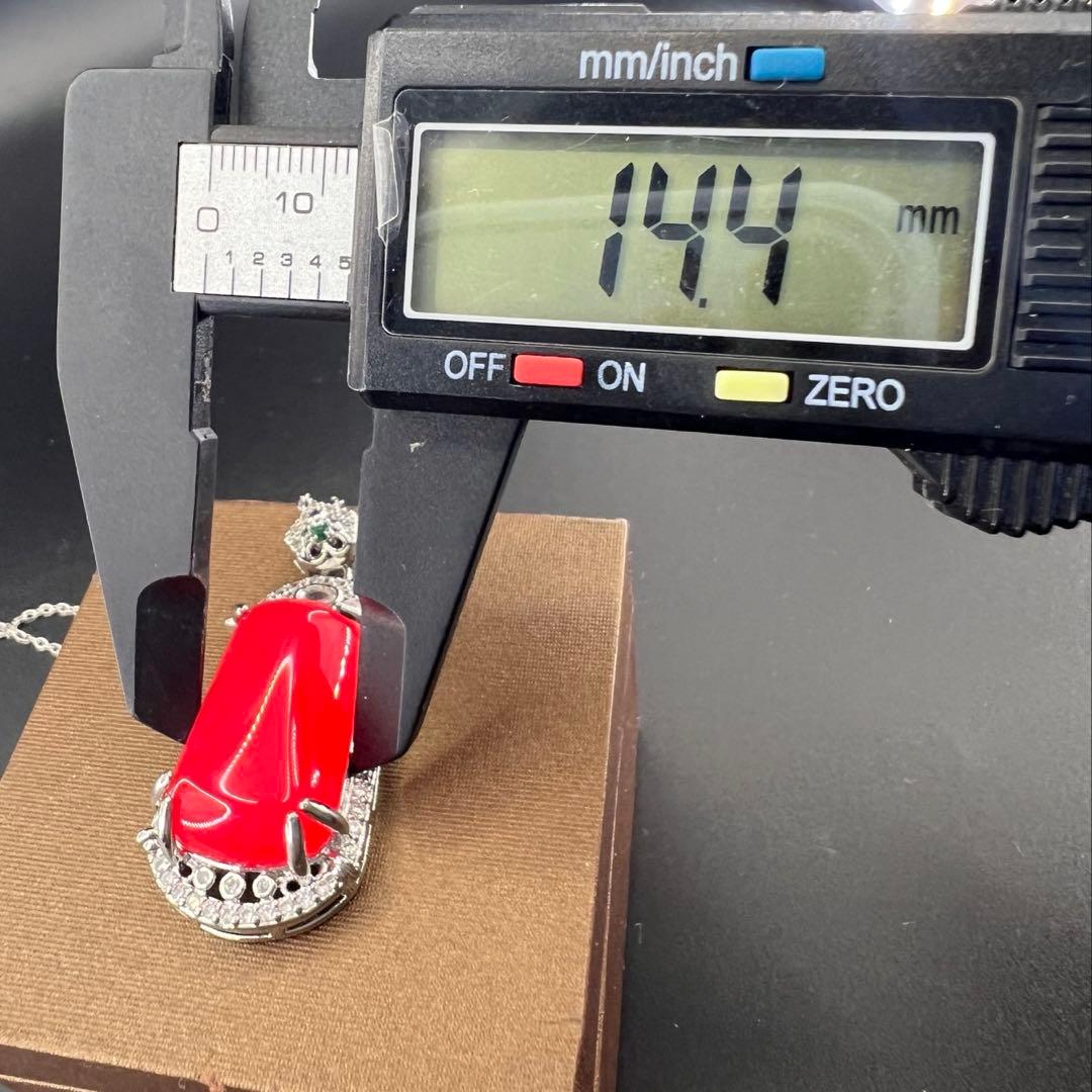 天然　カーネリアン（薄い赤瑪瑙）の無事牌スタイルネックレス ジュリコニア入り