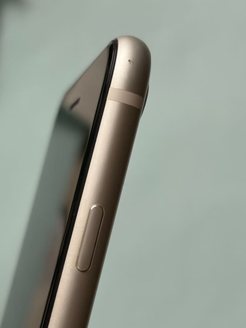 iPhone SE 第2世代　中古品/初期化済みです❣️