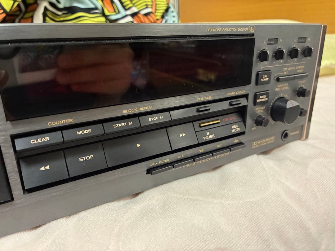 TEAC V-970X 3ヘッドカセットデッキ