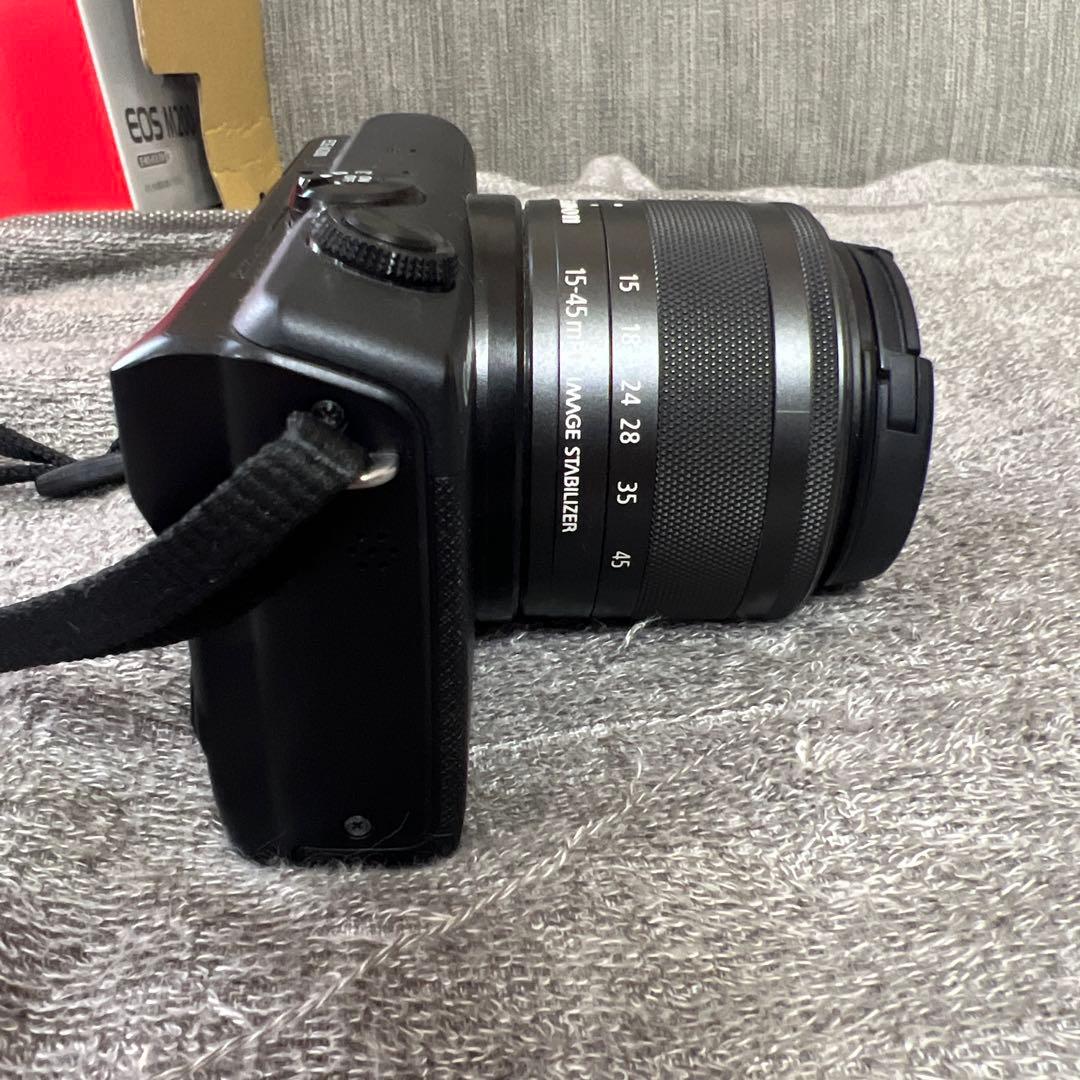 デジタルカメラ Canon EOS M200