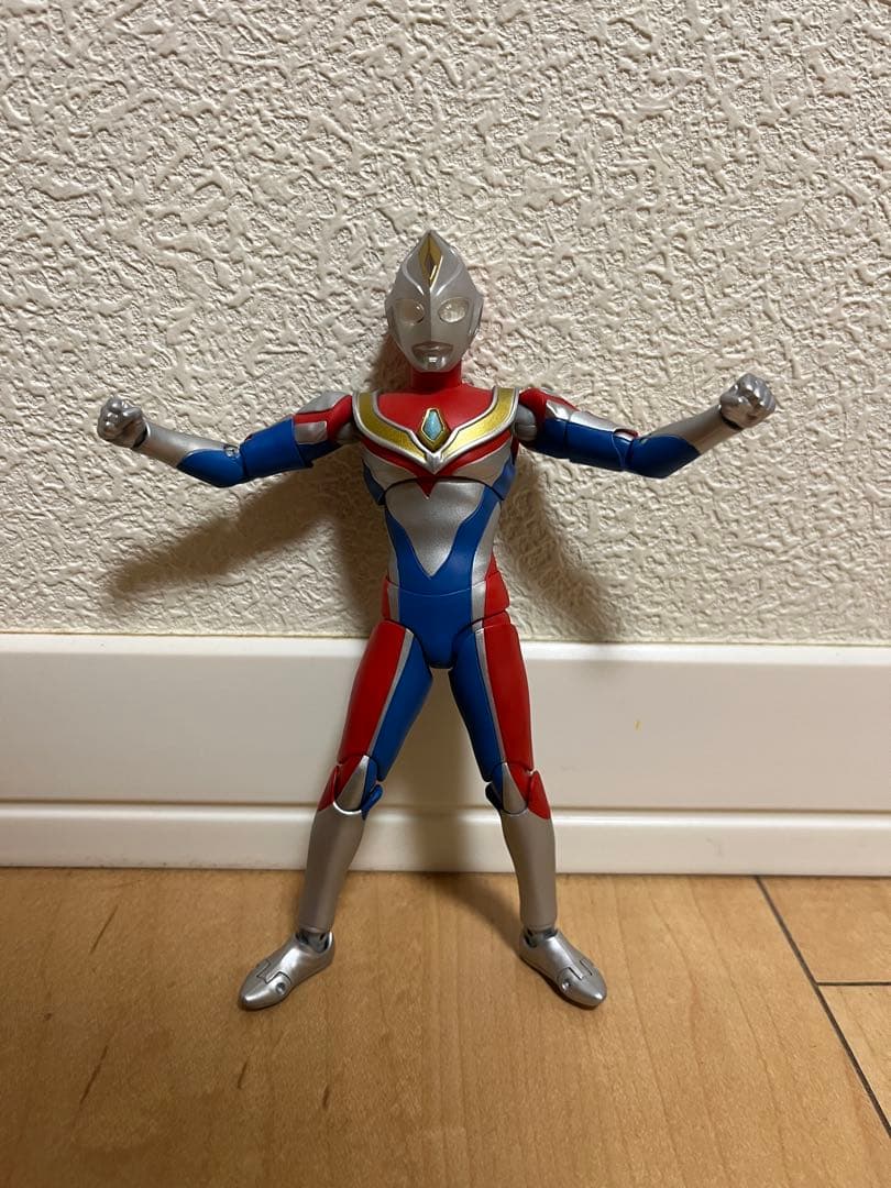 s.h figuartsウルトラマンセット ティガ ダイナ ガイアグリッドマン