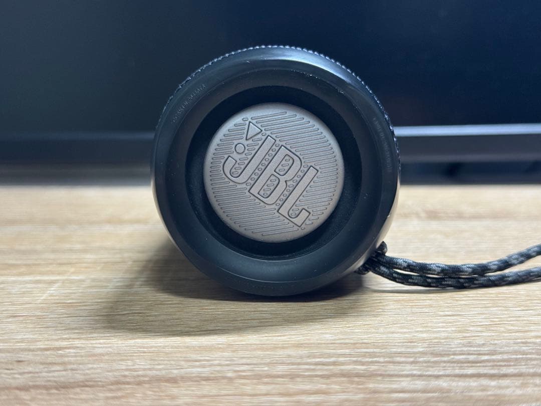 JBL FLIP5 ブラック　ワイヤレススピーカー　黒