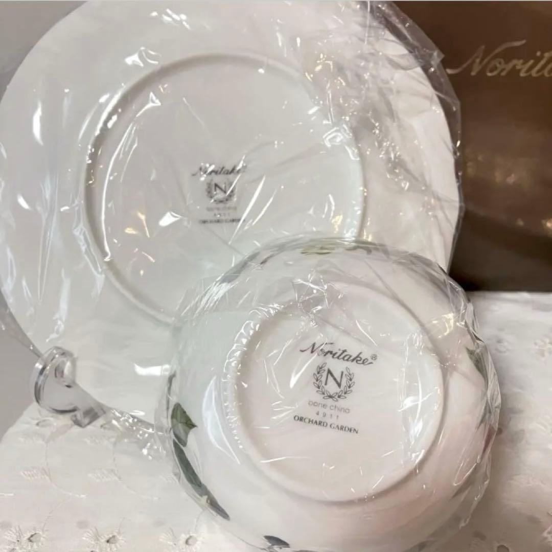 ノリタケ　ロイヤルオーチャードガーデン　プレート&ボウルペアセット